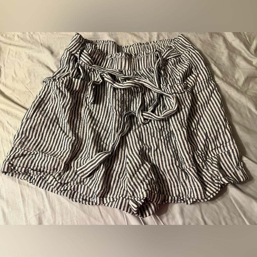 Kensie Black and White Striped Blouse